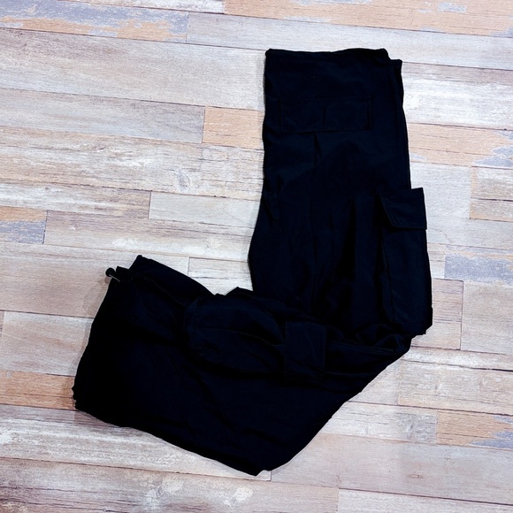 Stylish Black Cargo Jumpsuit - Picture 9 of 12